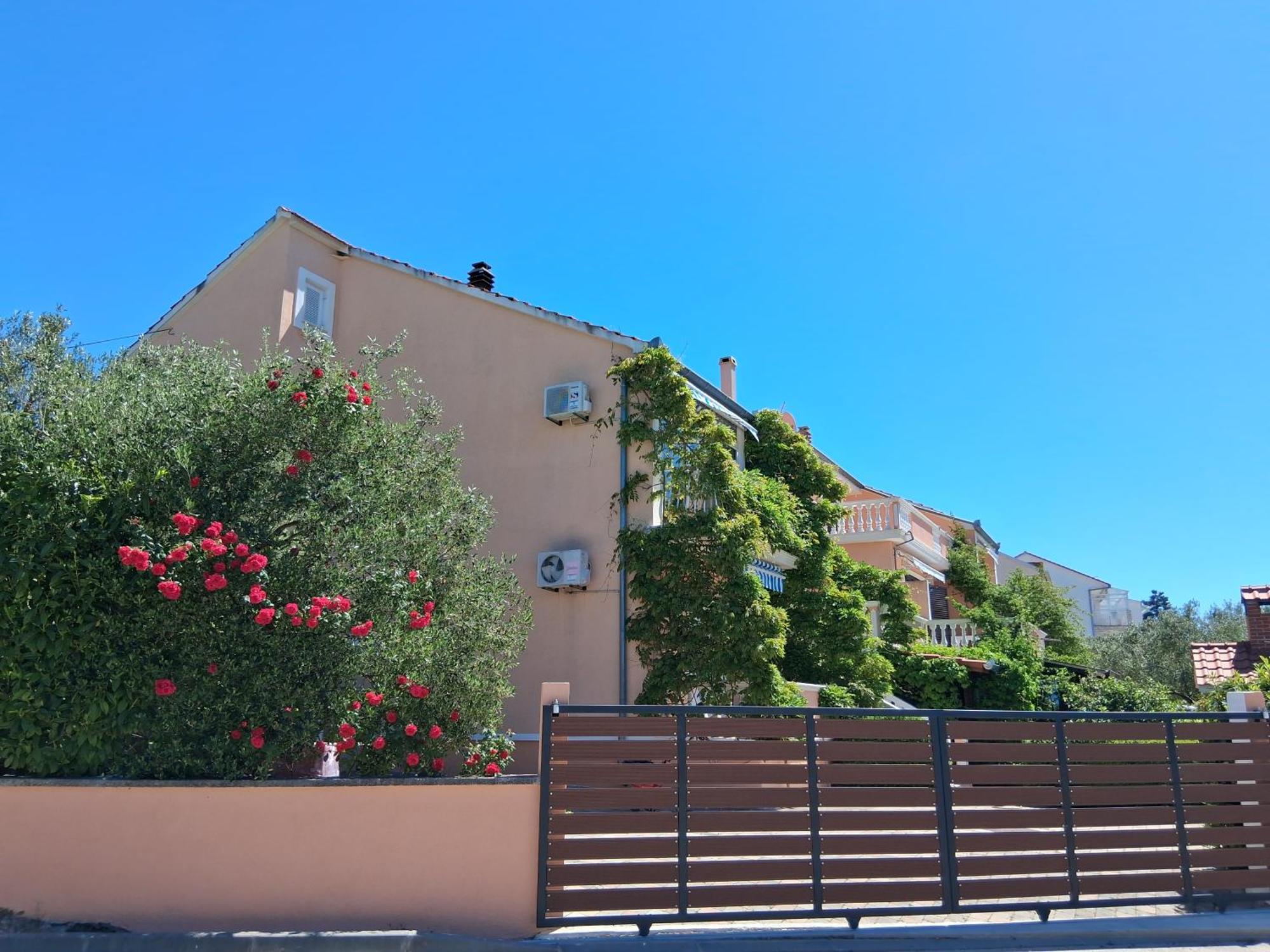 Apartments Durdica Bobic Biograd na Moru Kültér fotó